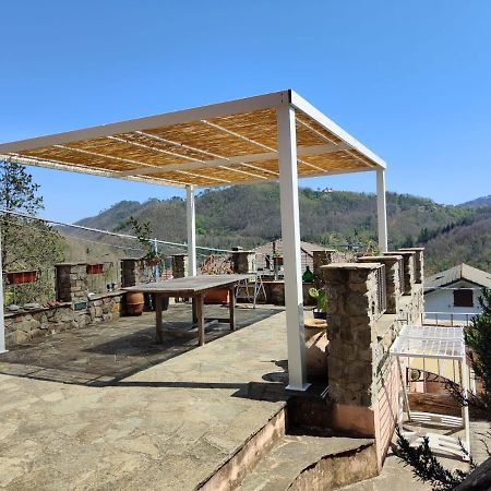 Monolocale Per Coppia Apartment Carrodano Inferiore Luaran gambar