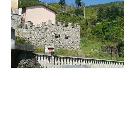 Monolocale Per Coppia Apartment Carrodano Inferiore Luaran gambar