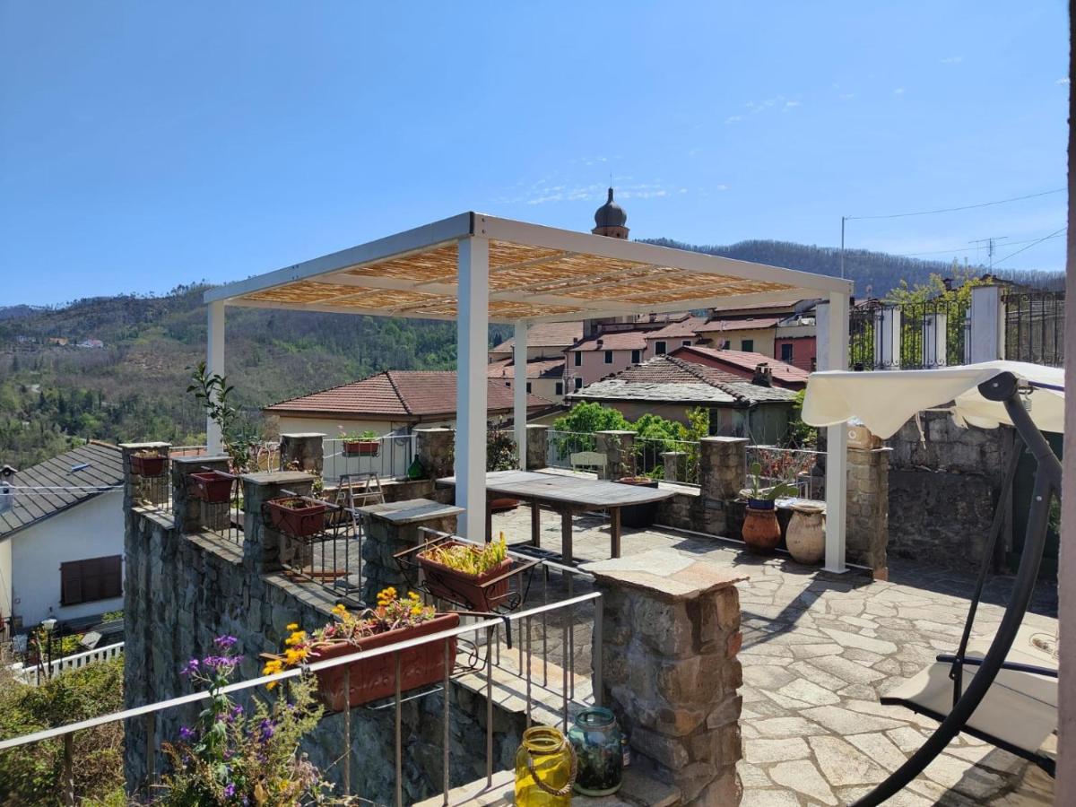 Monolocale Per Coppia Apartment Carrodano Inferiore Luaran gambar