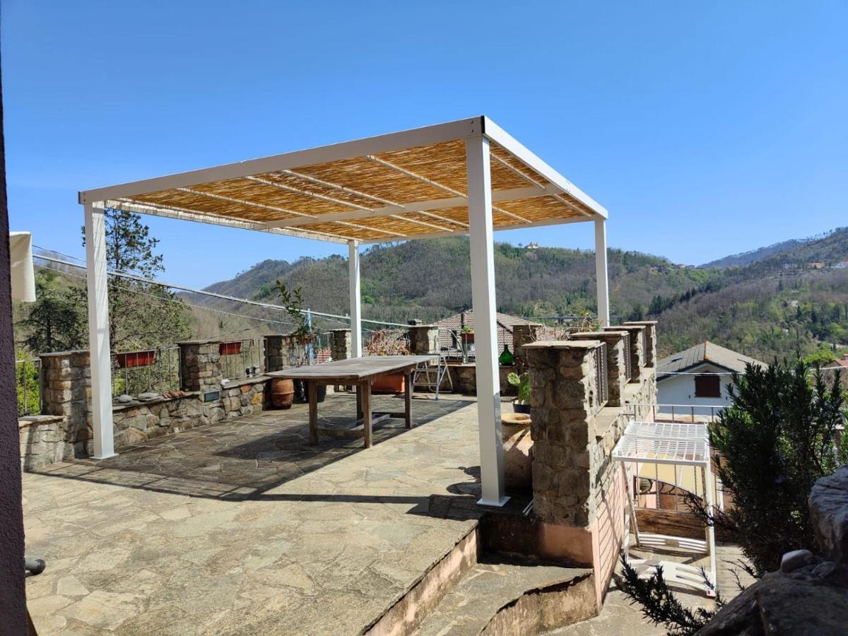 Monolocale Per Coppia Apartment Carrodano Inferiore Luaran gambar