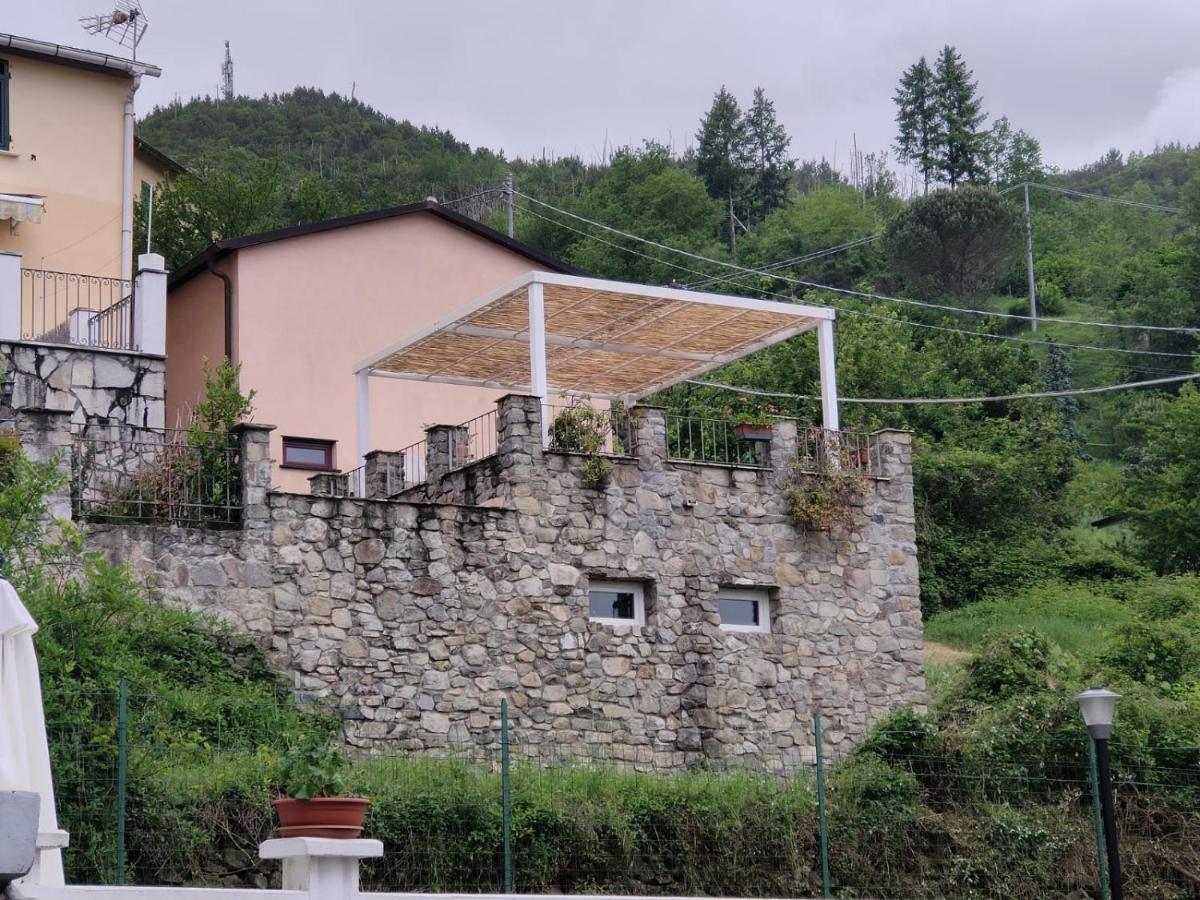 Monolocale Per Coppia Apartment Carrodano Inferiore Luaran gambar