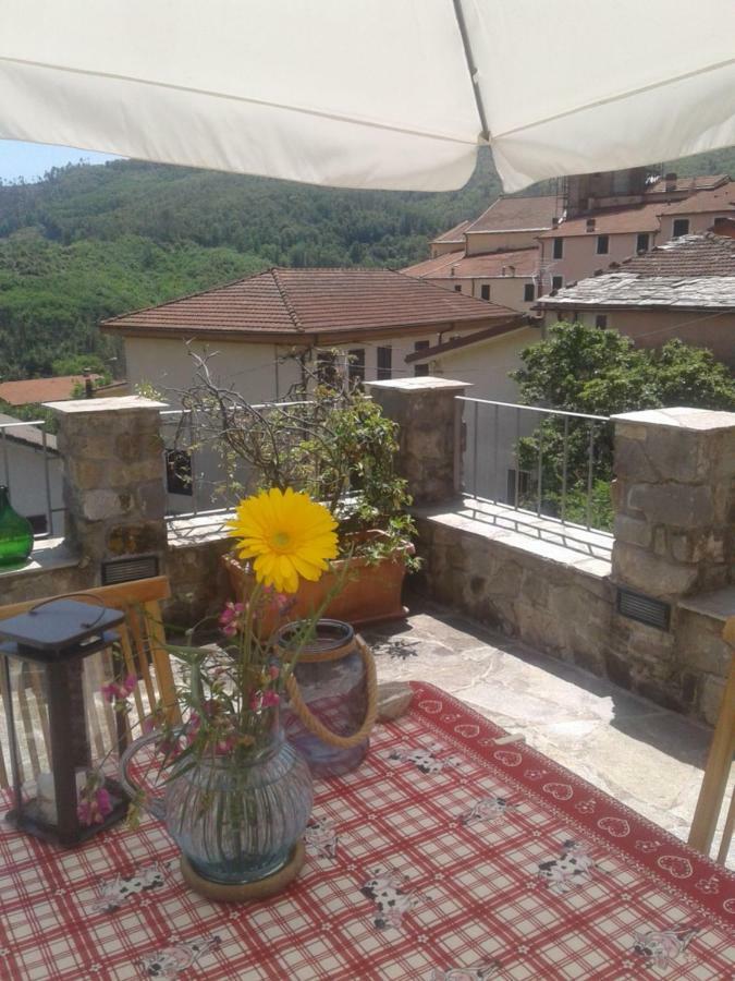 Monolocale Per Coppia Apartment Carrodano Inferiore Luaran gambar